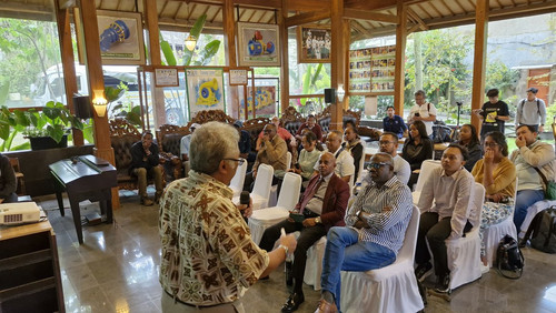 HAd4PACbMAA rSW?format=jpg.jpg