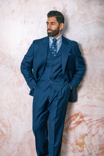 Discover Unmatched Craftsmanship and Impeccable Tailoring at Giorgenti. Your Journey to Exceptional Style Begins Here. Explore our website www.giorgenti.com to schedule a consultation and embrace the art of personalized style. Call (646) 957-6916 OR Email us: info@giorgenti.com.

#BlueTuxedoNewYork #TailorSuitNewYork