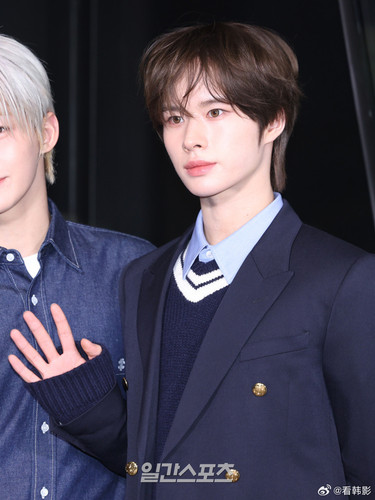 A18DCF08 37C1 4199 B417 11A0CCC380A0.jpg