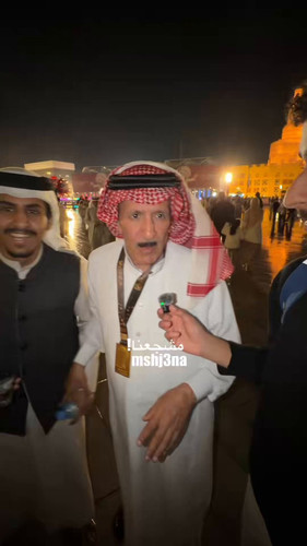 7qj3DYxe7NWQsx57.jpg