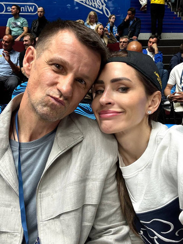 5334972483062402324 y 2.jpg