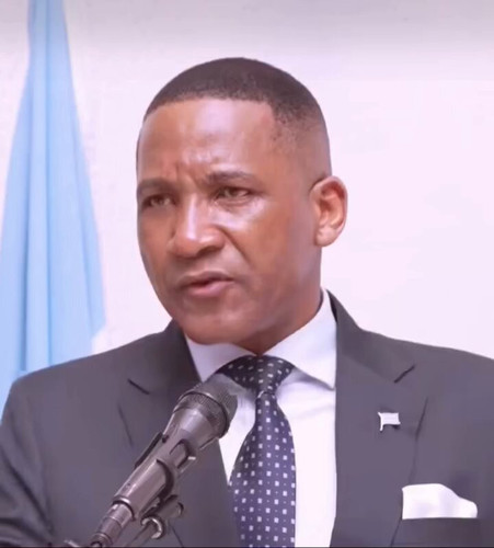 7Vj4Ycu9LxTNgy h.jpg