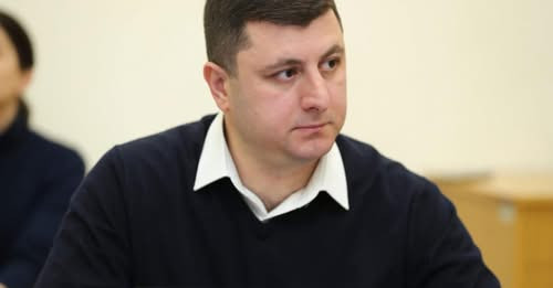6577533584560272519?url=https%3A%2F%2Fstatic.aysor.am%2Fstorage%2Ffiles%2Ftigran abrahamyan e1642081.jpg
