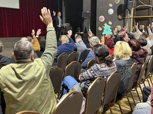 598259521 1259941765954140 3706584468667057740 n.jpg?stp=cp6 dst jpg s590x590 tt6& nc cat=109& nc cb.jpg