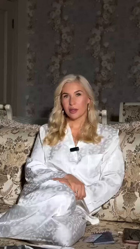 tSXJD YxxM0CZeKu.jpg