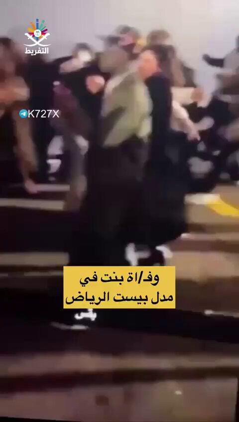m5qlZx99ZgZyvuJD.jpg