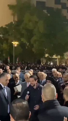 E RcqsX6sWw6kyTM.jpg