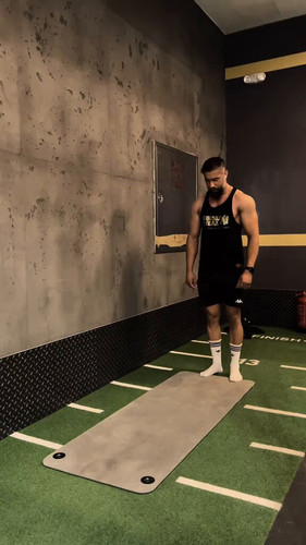 oDHoMMpW r6wAkFX.jpg