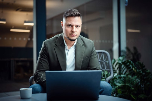 597865413 1349524447187502 7826958116655257284 n.jpg?stp=dst jpg p180x540 tt6& nc cat=108&ccb=1 7& n.jpg