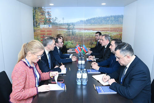 G7VdetZasAAXlzq.jpg