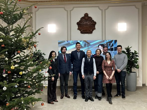 599938060 1481472433785968 96091566362635028 n.jpg?stp=cp6 dst jpg s590x590 tt6& nc cat=104&ccb=1 7&.jpg