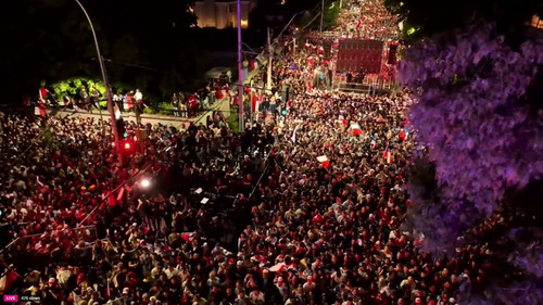 c 5sT soz0e3ziS0.jpg