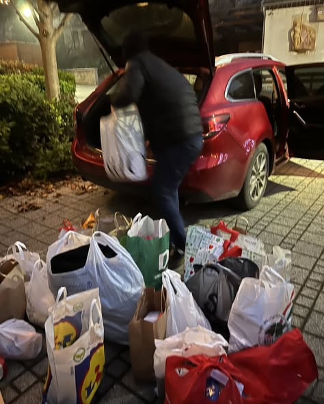 596804895 1370622058408102 2649311039263118089 n.jpg?stp=cp6 dst jpg s590x590 tt6& nc cat=109&ccb=1 .jpg