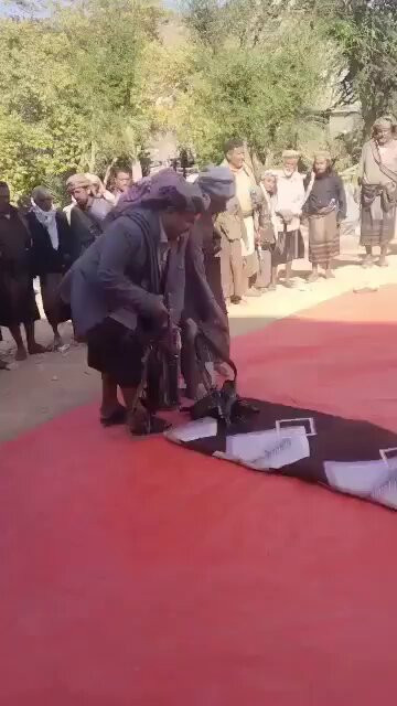 UHTtOcG ZZD4fLHH.jpg