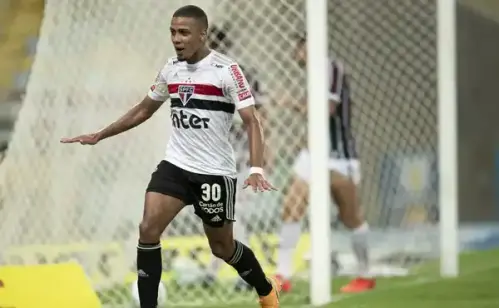 São Paulo define acordo por Brenner; Santos e Cruzeiro também têm interesses na negociação