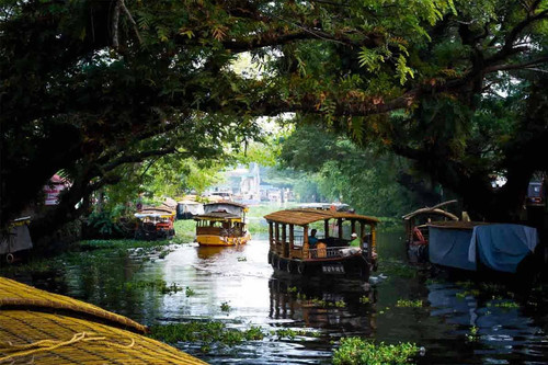 alapuzha1200800.jpg