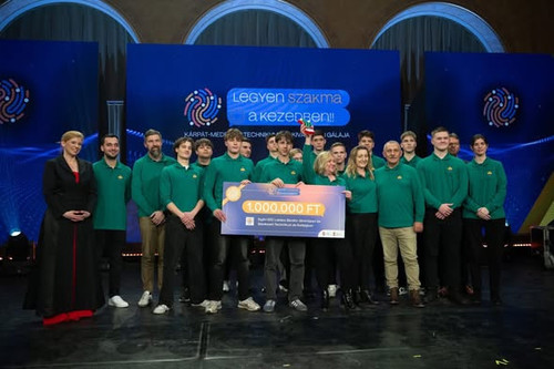 600391786 1431352175668372 6462685257175244927 n.jpg?stp=dst jpg s590x590 tt6& nc cat=111&ccb=1 7& n.jpg