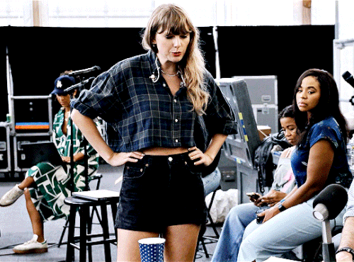 Tumblr l 296356936180586.gif