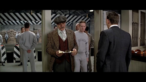 8gW htLcBZfM Rs5.jpg