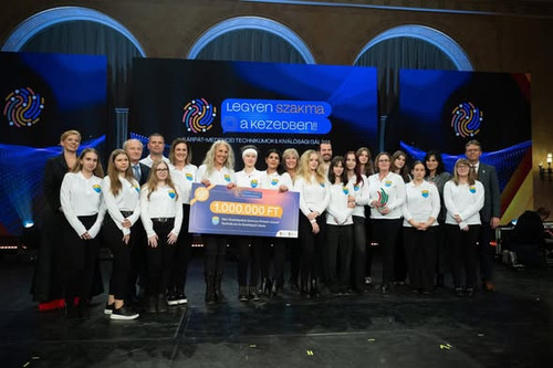 601382613 1431352145668375 1944473681026023373 n.jpg?stp=dst jpg s590x590 tt6& nc cat=100&ccb=1 7& n.jpg