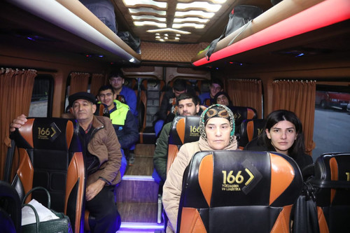 G8MfW7RXIAUm yj.jpg