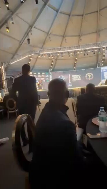 HqPVji8B3U l7bJV.jpg