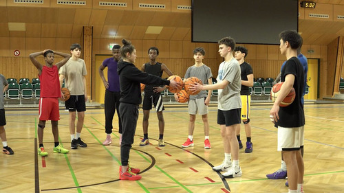 OkrmjLuDd0v Rszf.jpg