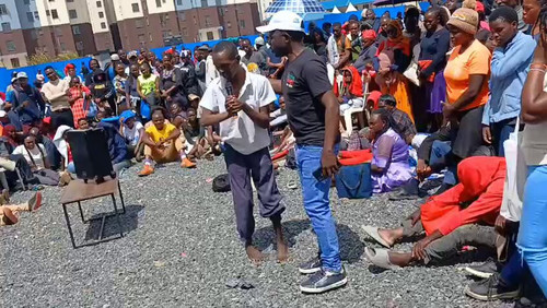 okqbPEaXswAD8 51.jpg