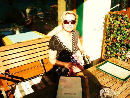 358935942 huge[1].jpg