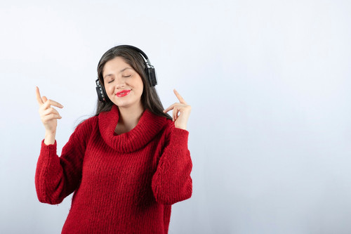 License Free Salon Music for a Calm and Inviting Ambience.jpg