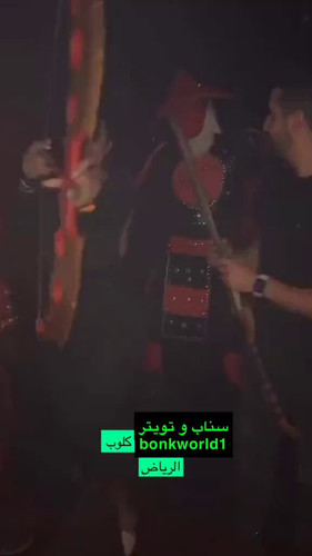  Z8dznDOsi6vVkEy.jpg