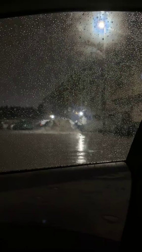 bkvS3N3 W YEDl44.jpg