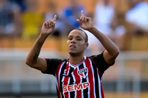 Ídolo do São Paulo se junta a investidor e vira acionista de clube do interior paulista