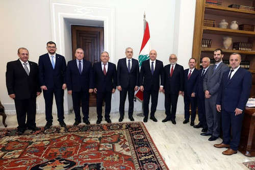 599960828 1170637465283504 1031497187374658738 n.jpg?stp=dst jpg p180x540 tt6& nc cat=109&ccb=1 7& n.jpg