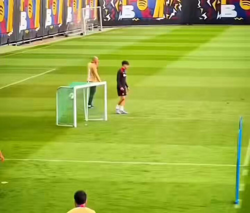 YJuakz isdNxWIYT.jpg