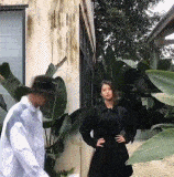 封面背后的故事.gif