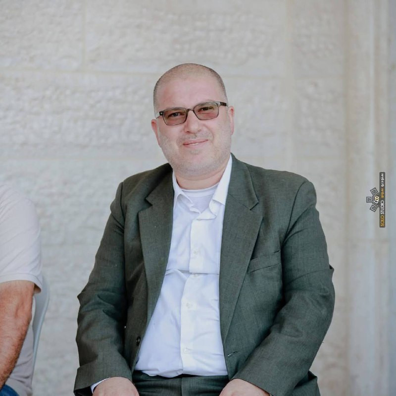 الاحتلال يعتقل والد الشهيد عمران الأطرش، منفذ عملية عتصيون مساء اليوم....