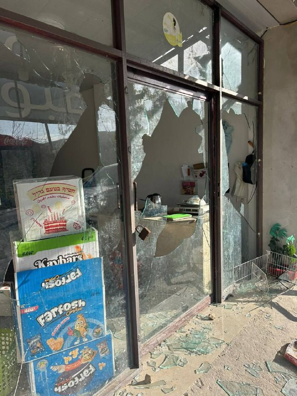 جانب من اعتداءات المستوطنين على محل تجاري وتخريب محتوياته في بلدة سبسطية شمال غرب نابلس....