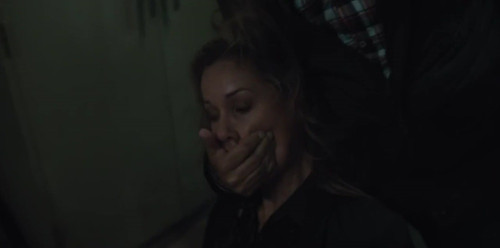 Patience s2e1 Vampire Jeany Spark inj 2.jpg