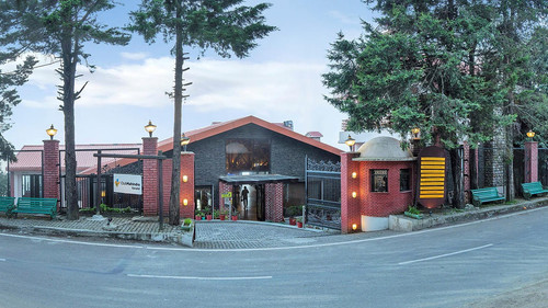 kanatal spa resort.jpg