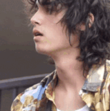 ezgif.com resize (33).gif