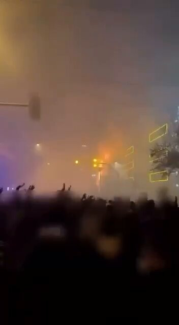 nqA6CFdSEv0ZQUbB.jpg