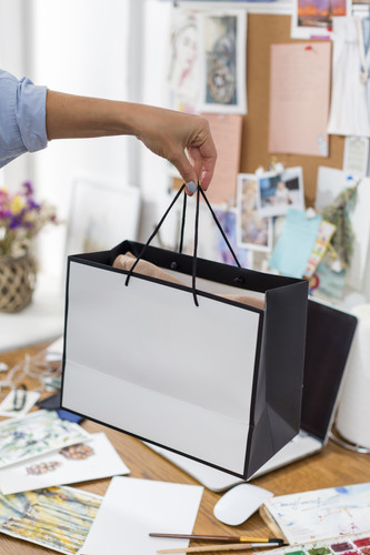 Why Choose Professional Paper Bag Printing Services in Mumbai for Your Business.jpg