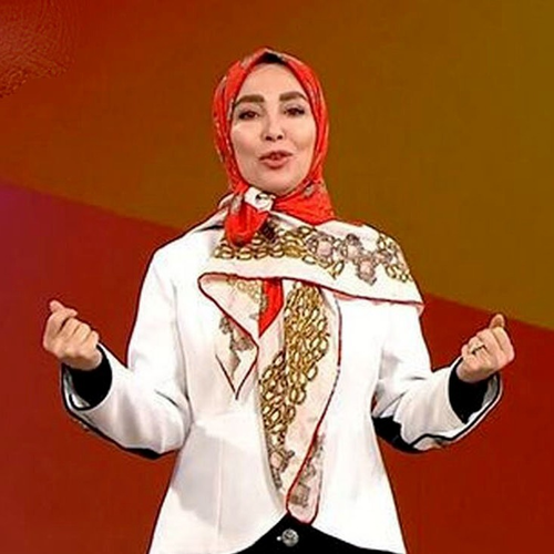 G Hyr1La0AI8AmF.png