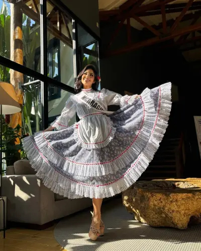 611233206 18068613287424161 4670196314229241786 n.webp? nc cat=110&ig cache key=MzgwMzU2NDE5NDI1Njc3.webp