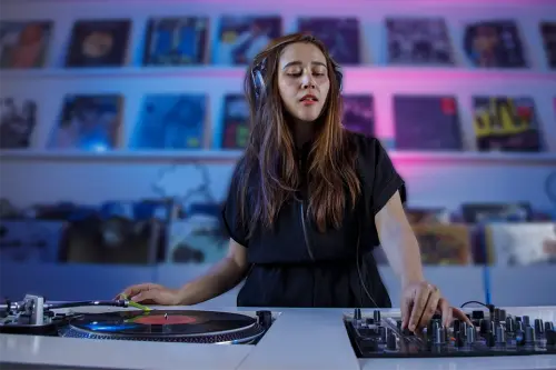 Music Digital Marketing: Growing Artists and Reaching Global Audiences.webp