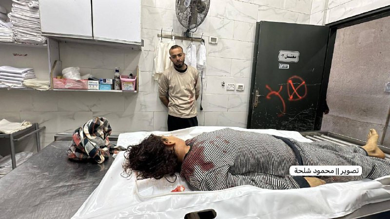 استشهاد الطفلة همسة نضال حوسو (11 عامًا) برصاص الاحتلال في منطقة الفالوجا غربي مخيم جباليا شمالي قطاع غزة....