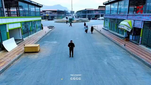tWxyGi9NyCTEcBRX.jpg