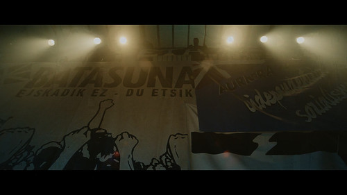 She.Walks.in.Darkness.2025.1080p.NF.WEB DL.CZ ES.DD+5.1.HDR.x265.HEVC My.mkv 20260108 142308.690