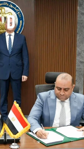 TR4Kl3OBv5X1tc9V.jpg